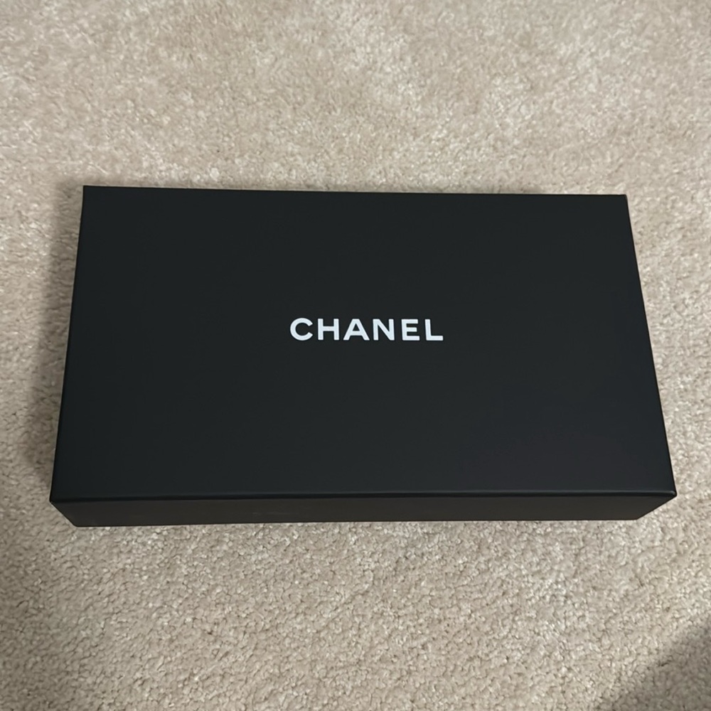 Chanel wallet